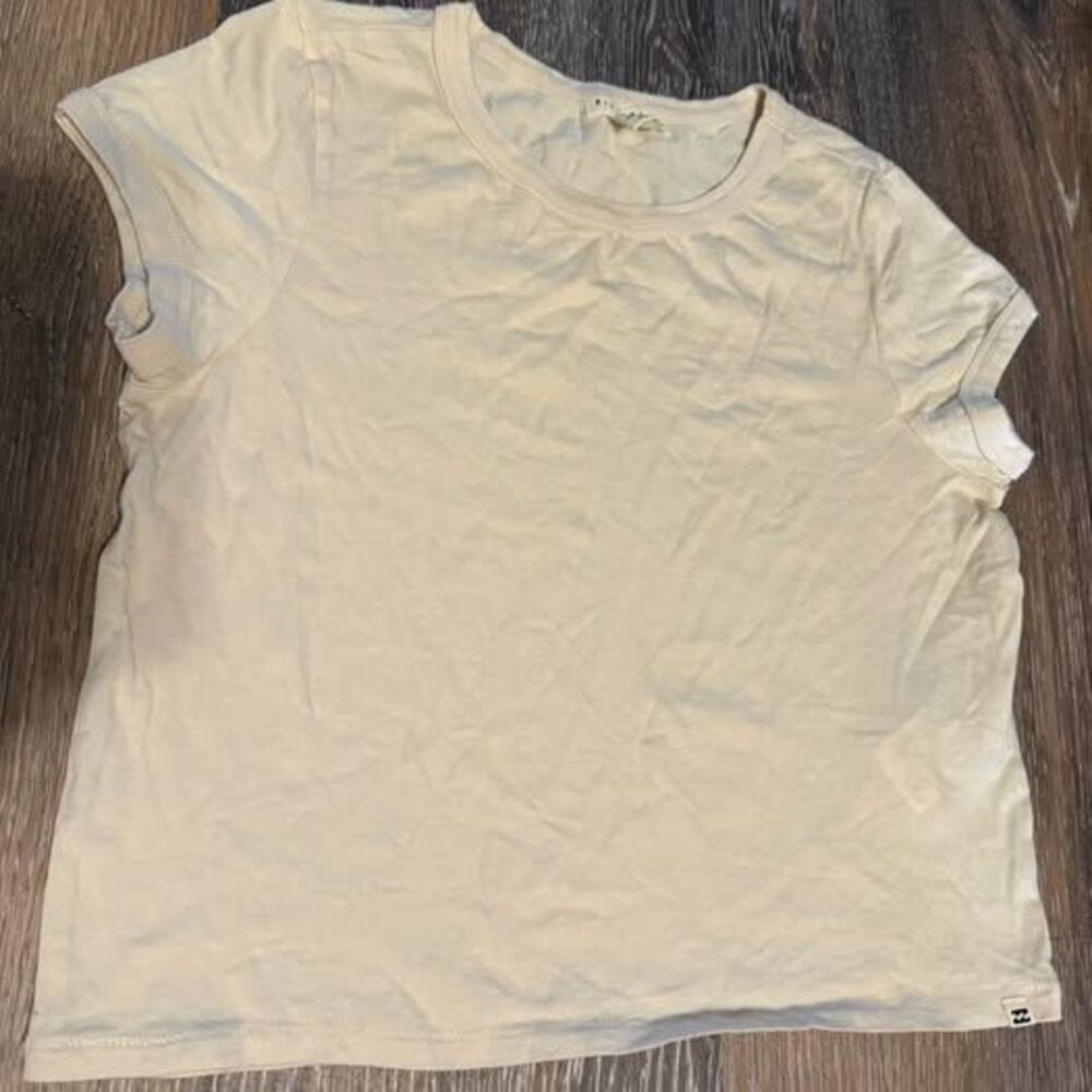 Billabong soft! Cream Short Sleeve T-Shirt medium